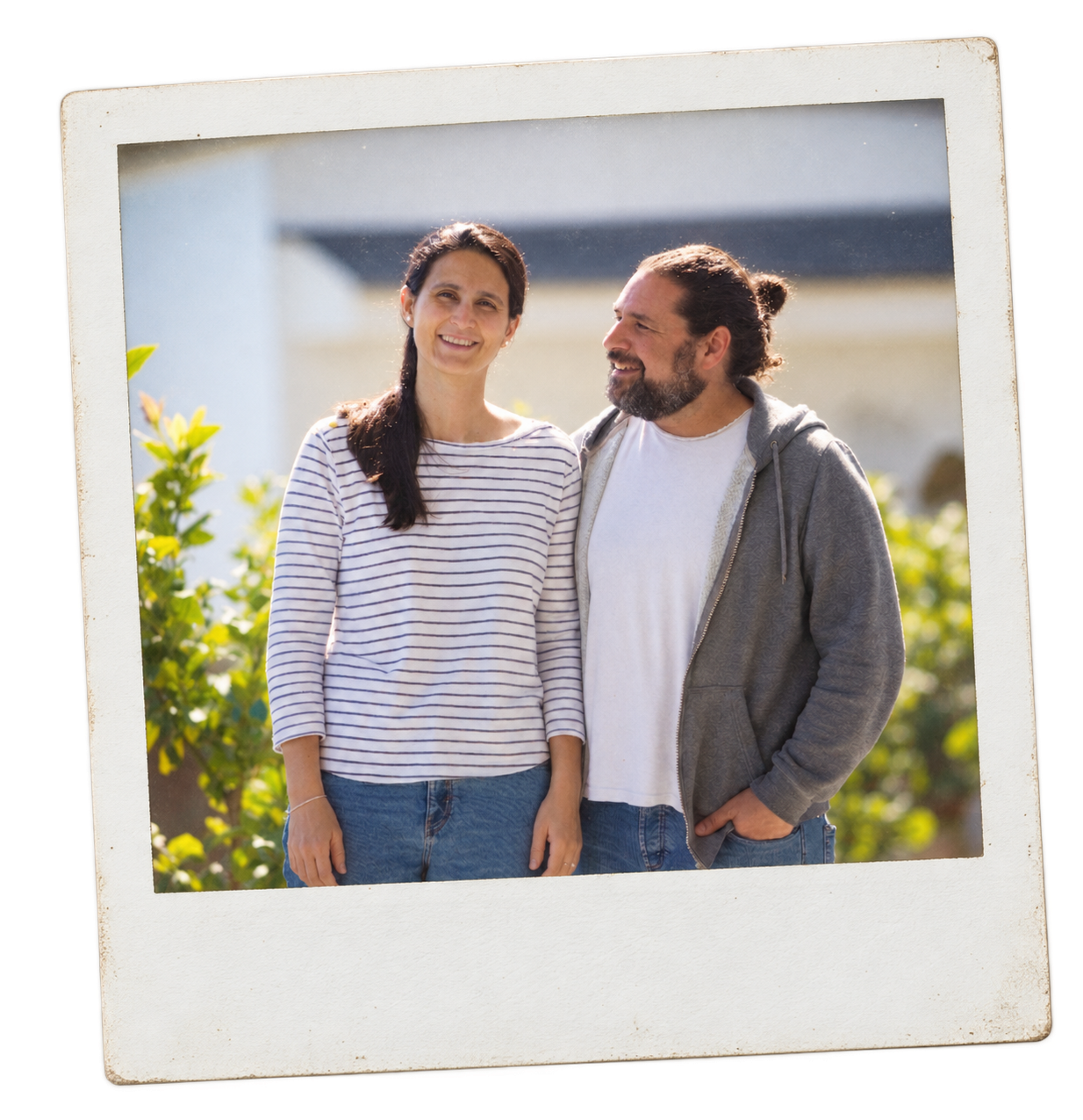 Agata e Ignasi en una fotografía de estilo polaroid